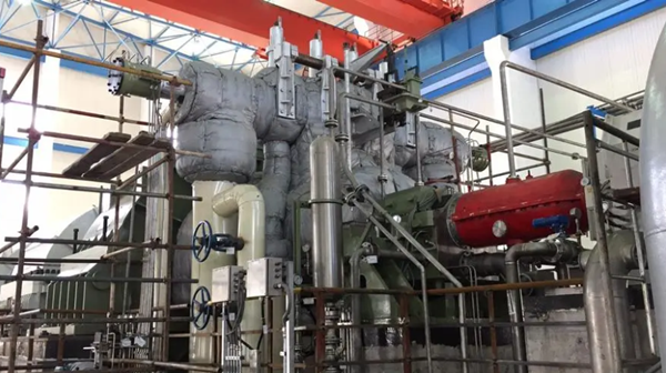 簡介導波雷達液位計測量汽輪機潤滑油箱