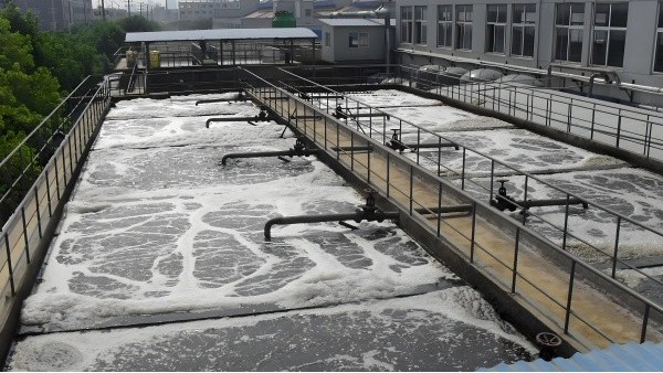 導波雷達液位計測量垃圾填埋滲濾液吹脫塔液位